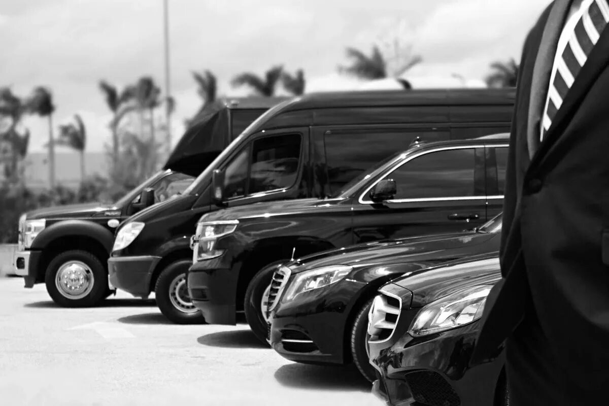 VIP трансфер Luxury car transfer. Мерседес с водителем. Трансфер в аэропорт. Автомобили премиум класса.