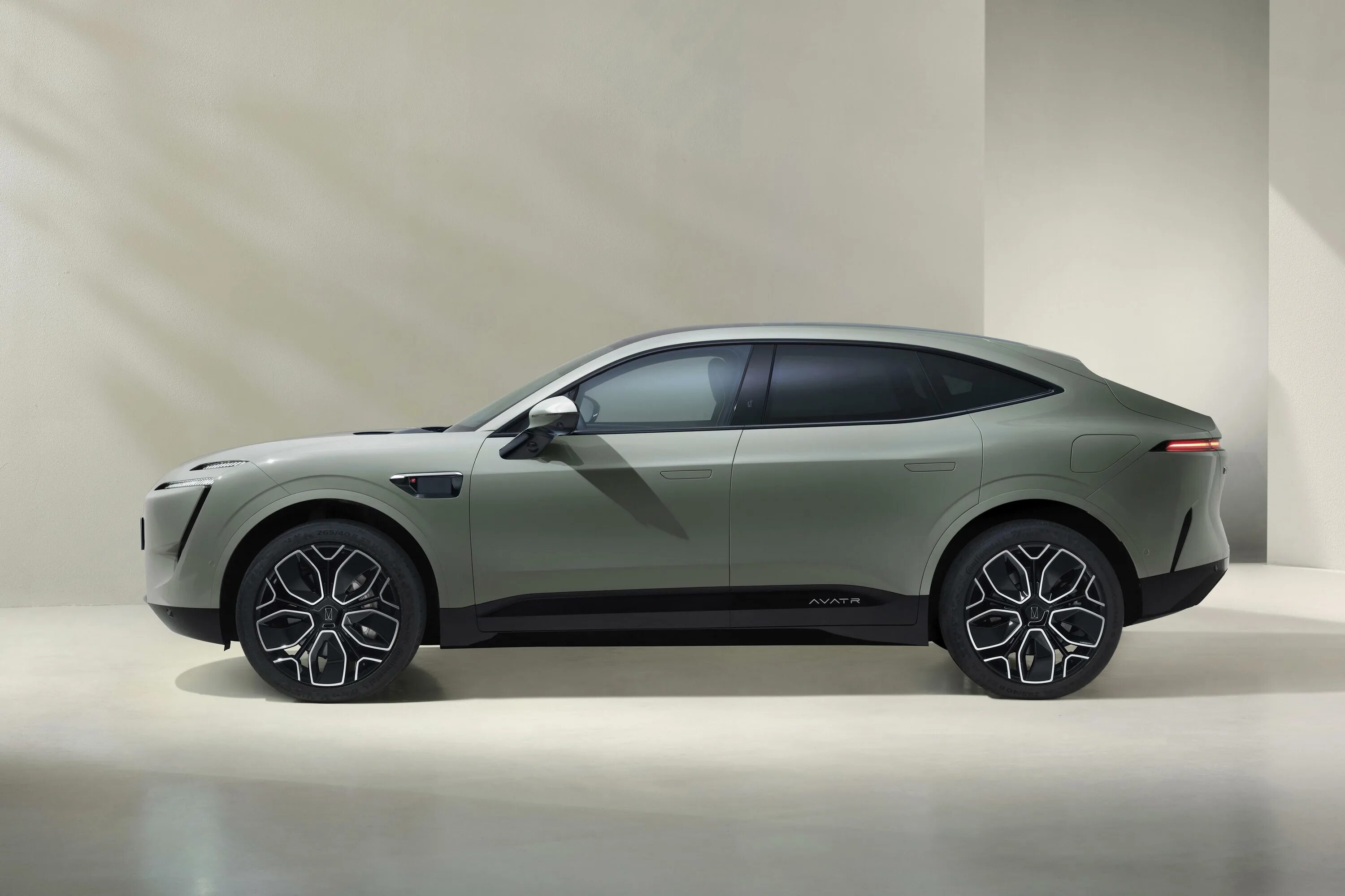 Avatr автомобиль. Avatr 011. Avatr 11avatr 11. Avatr 011. Электрокар avatar 11.