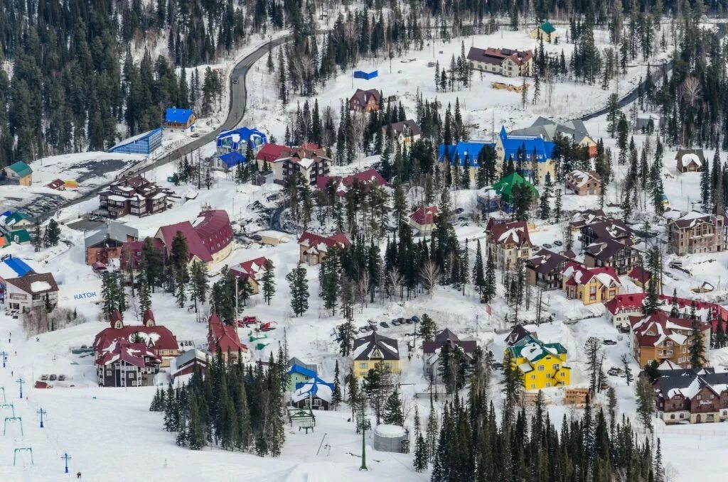 Камеры в реальном времени в шерегеше. Шерегеш горнолыжный курорт. Спортивно-туристический комплекс « Шерегеш». Гора Шерегеш горнолыжный курорт. Новокузнецк горнолыжный курорт Шерегеш.