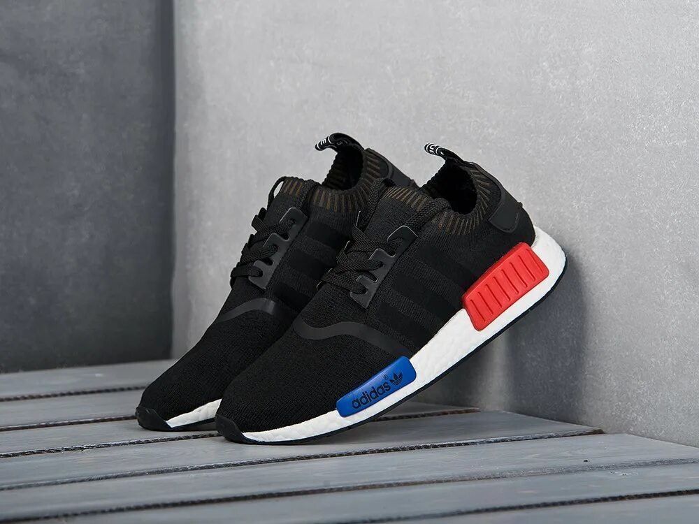 Кроссовки adidas nmd