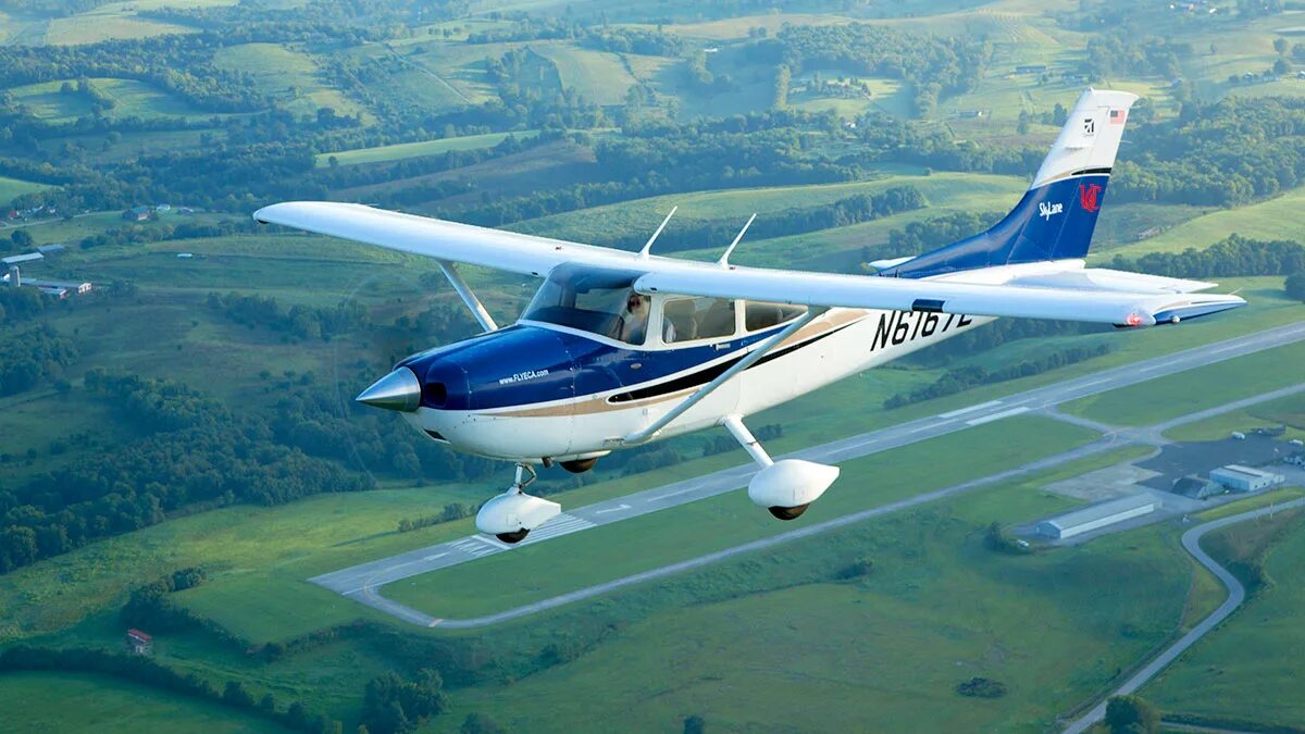 Самолет Цессна 182. Cessna 182 Skylane. Легкомоторный самолет Cessna 172. Легкомоторный самолет Цессна 182.