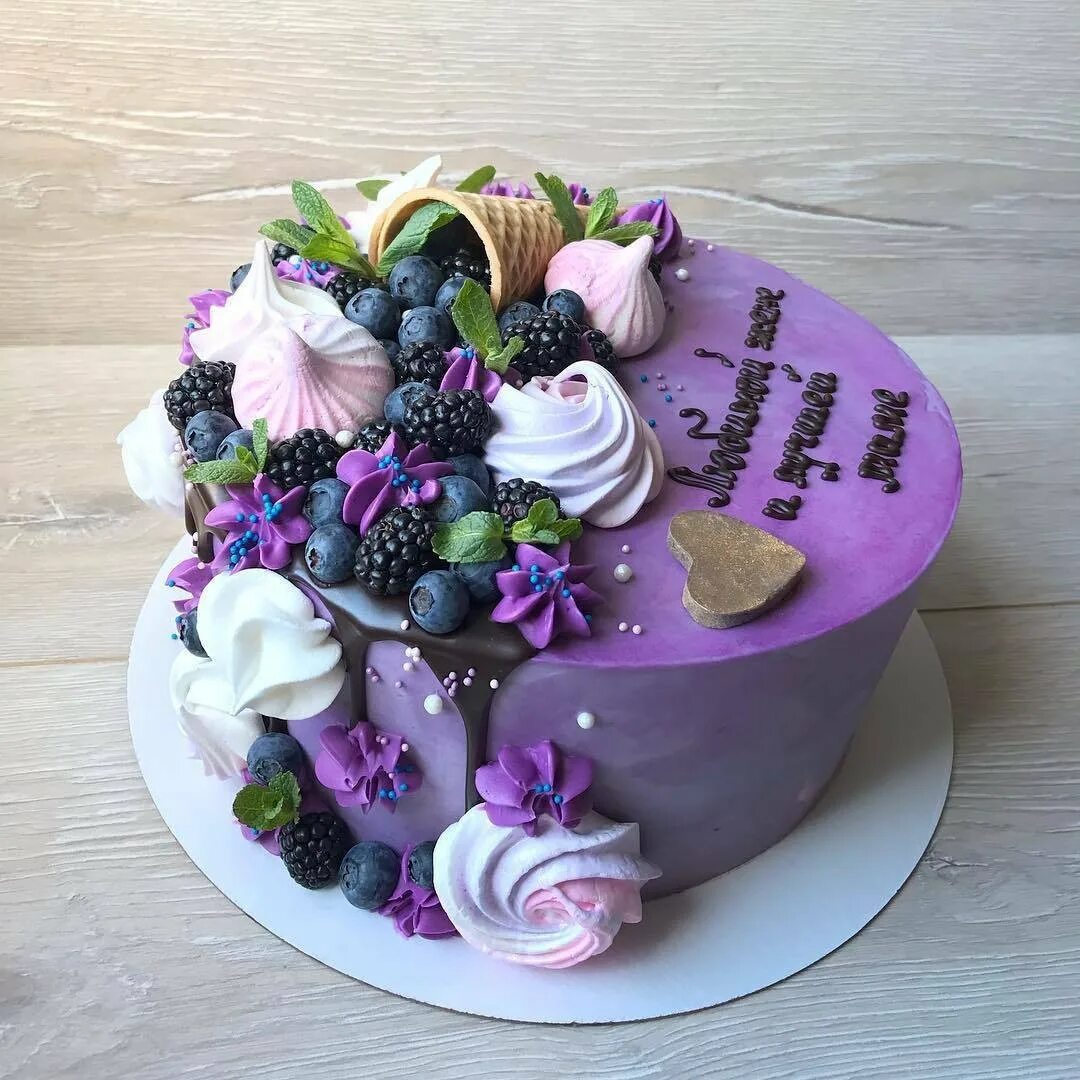 Торт для женщины. Торт одноярусный на день рождения. Тортик на юбилей женщине. Торт для женщины. Оригинальные торты на юбилей женщине.