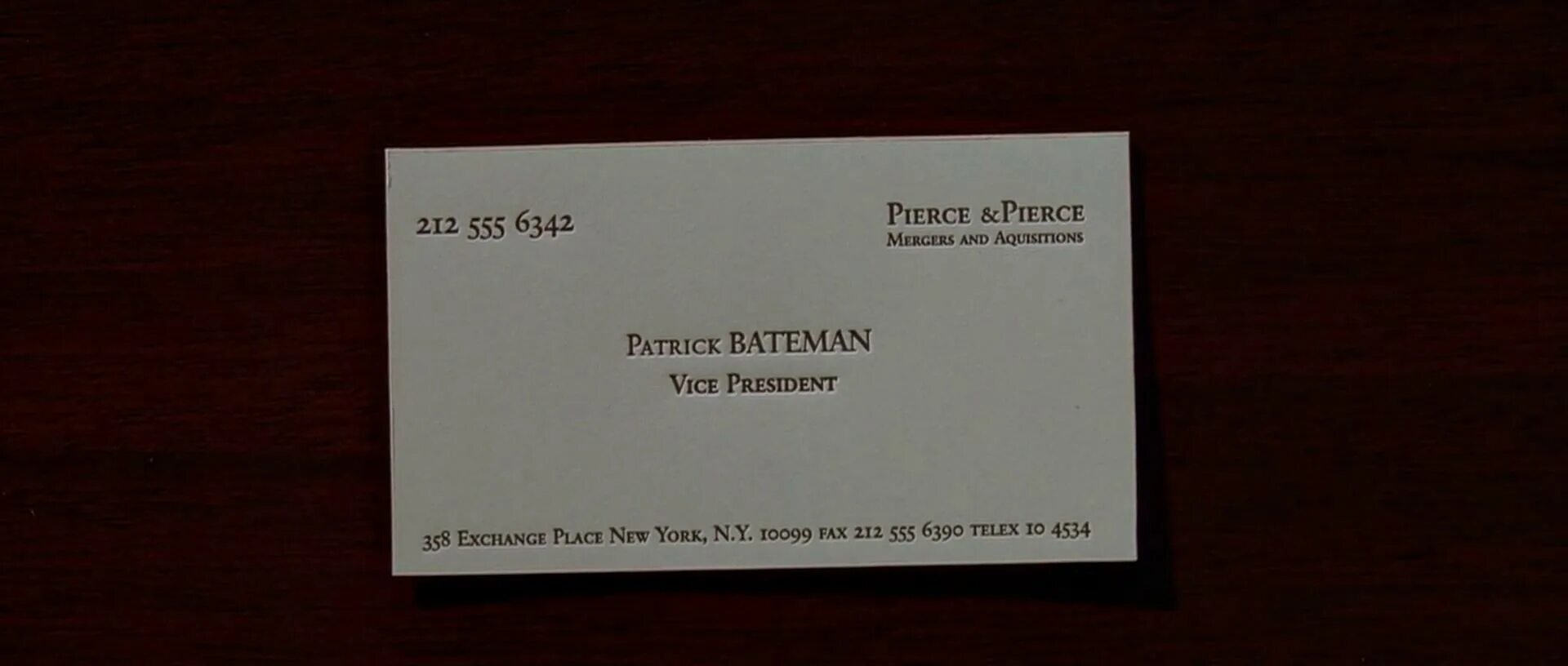 A new life bateman took a glance. Американский психопат визитка. Визитка из американского психопата. Американские визитки.