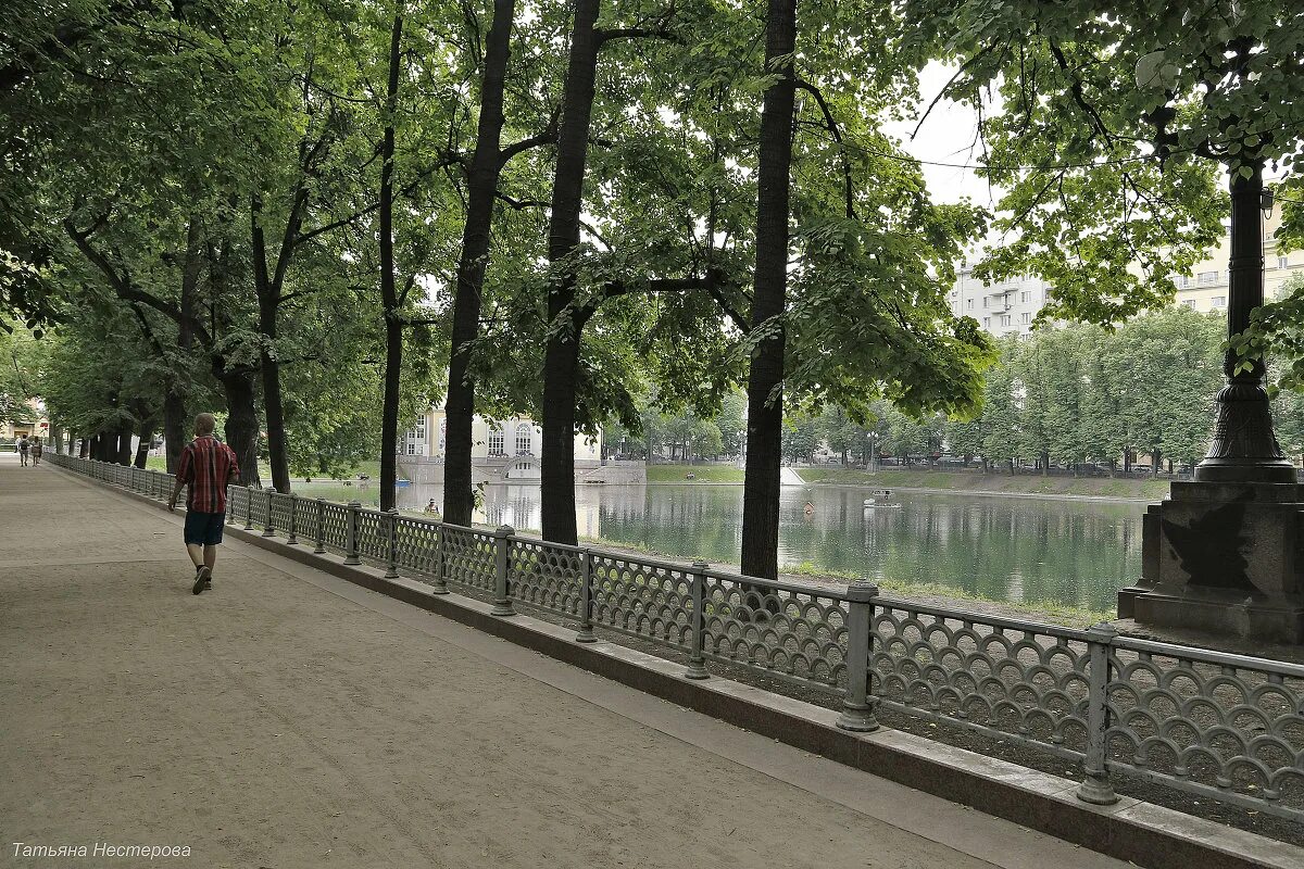 в час небывало жаркого заката в москве