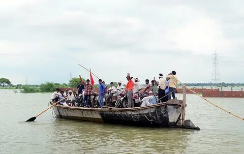 Сколько человек в лодке