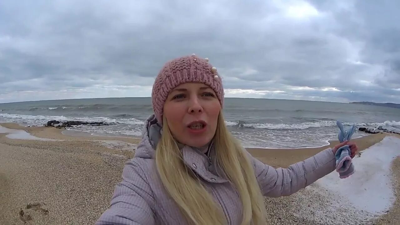 Видео блогеров крыма. Блоггеры крыма. Блоггеры крым севастополь. Блоггеры крыма. Ютуберы женщины с одессы.
