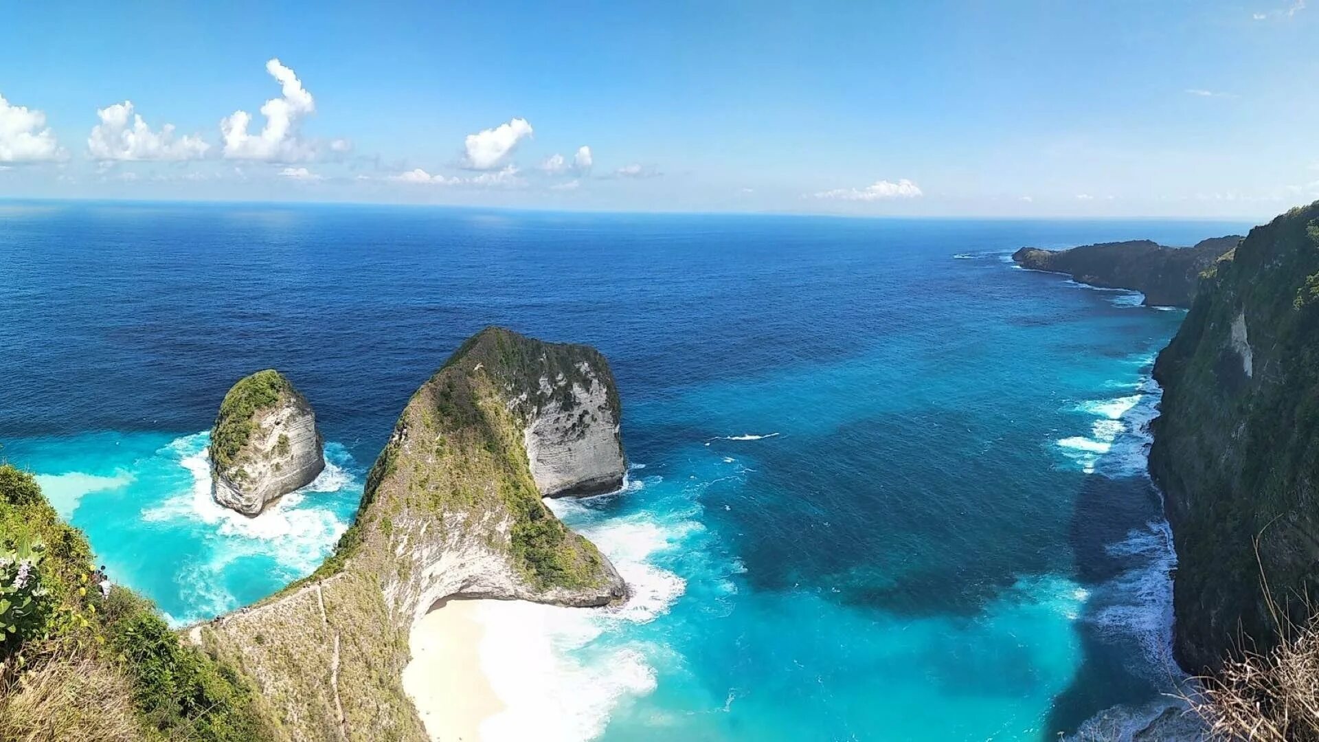 Just island. Остров Нуса Пенида. Скала Нуса Пенида. Nusa Penida Бали. Nusa Penida пляж.