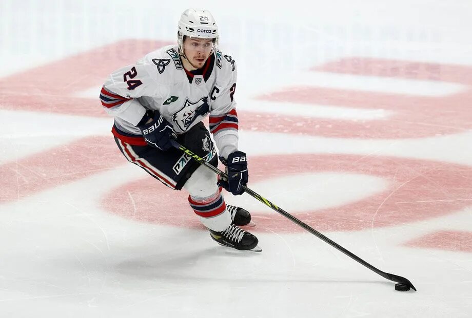 Хоккеисты кхл. Кхл спартак. Трансферы кхл вк. Таблица турнира. Матч звезд кхл логотип.