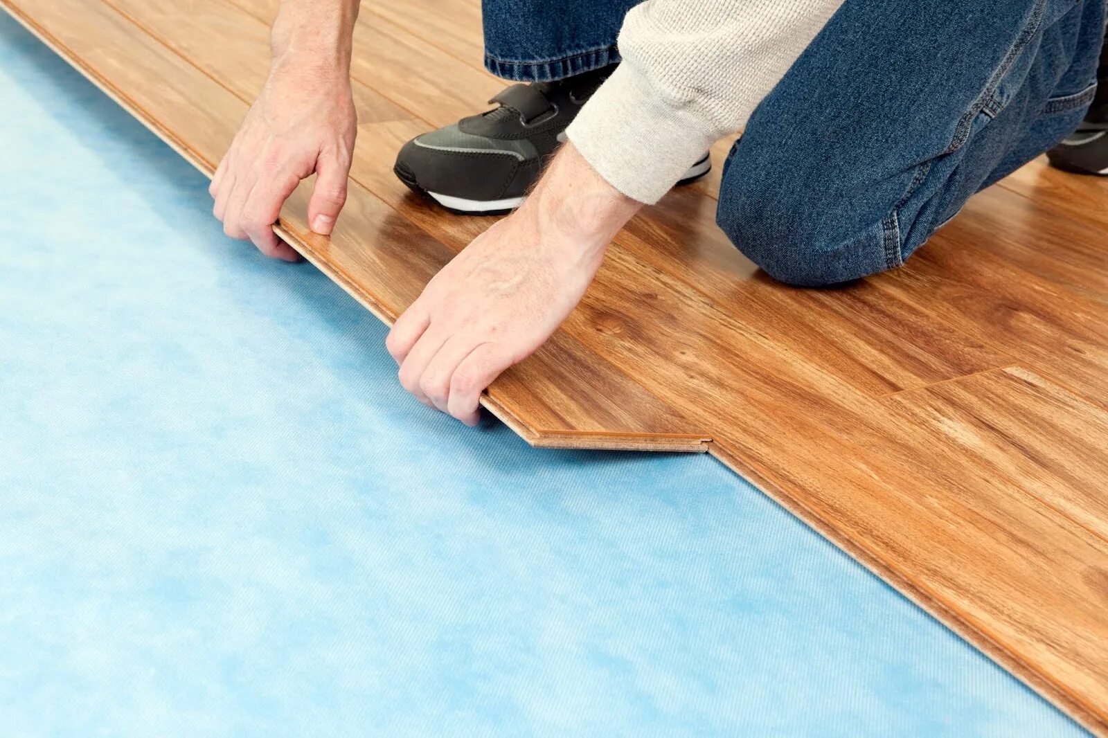 Ламинат Laminate Flooring. Укладка ламината Флоринг. Покрытие на пол. Укладка напольного ламината