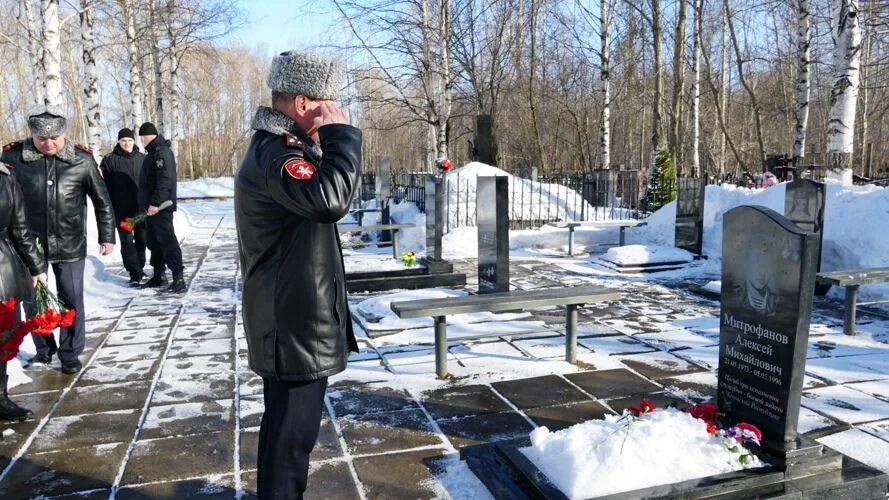 Архангельск похоронен. Вологодское кладбище в Архангельске Похороненные на Вологодском. Рагимханов Даир Киримханович Мирный Архангельской области.