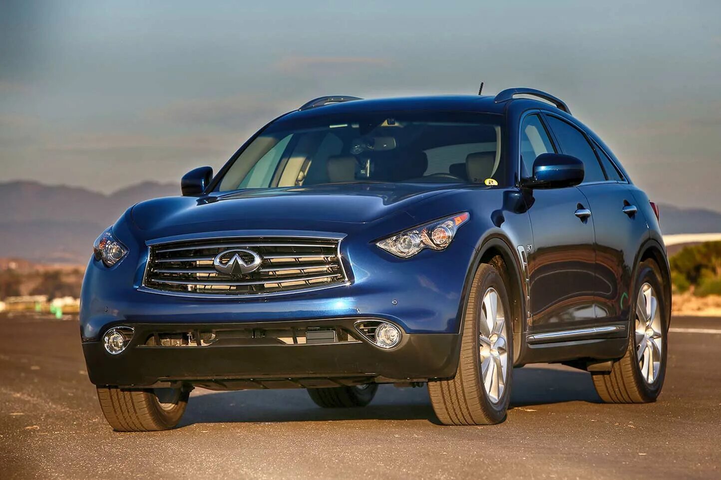 Infiniti qx70. Infiniti qx70 Diesel. Инфинити qx70. Infiniti qx70 5.0. Инфинити дизель купить