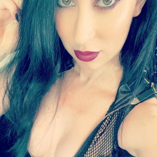 Mina thorne. Goddess mina thorne. Женские ступни у 22 летней блондинки. Мишель торн футфетиш фото. Mistress mina meow.