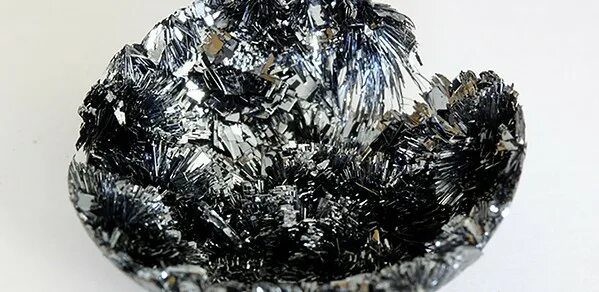 Berkas:Manganese-dioxide-sample.jpg - Wikipedia bahasa Indonesia, ensiklopedia b