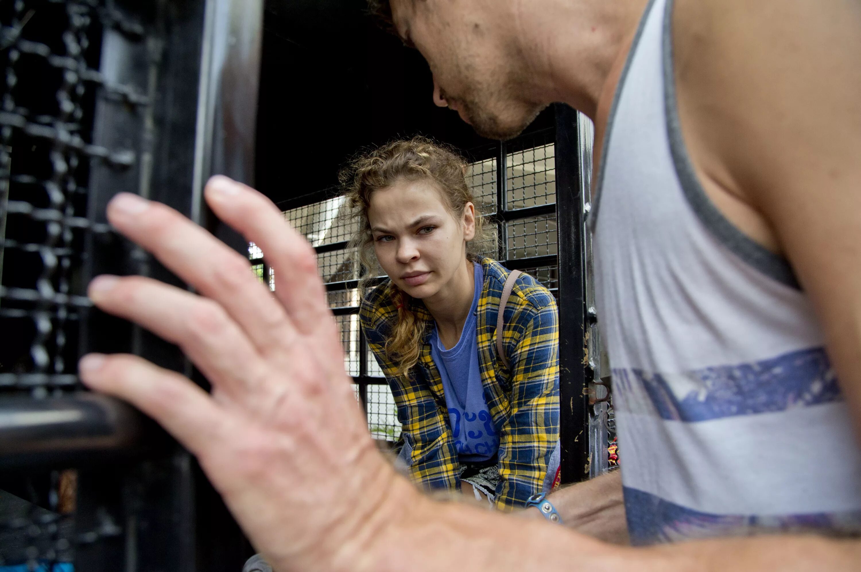 Девушка сирота. Анастасия дашко. Анастасия дашко дом 2. Изолятор в суде. Звезда «дома-2» анастасия дашко.