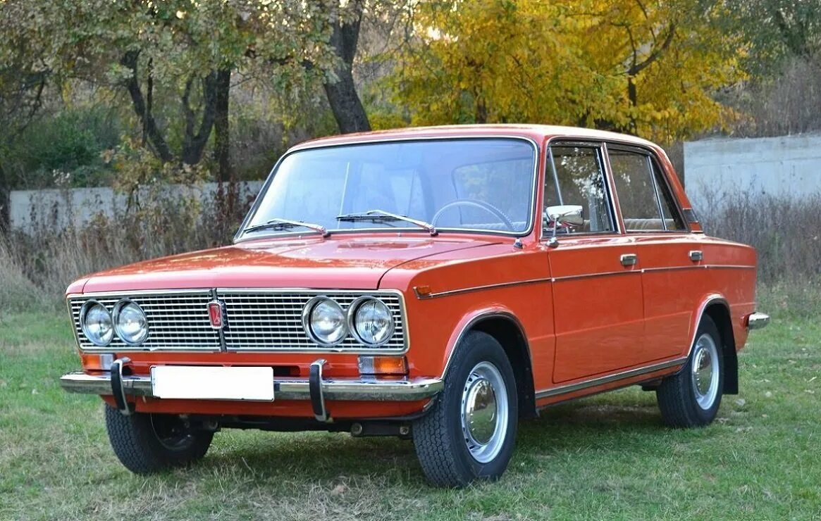 Автомобили ваз 21. ВАЗ-2103 Жигули. ВАЗ 2103. Лада Жигули 2103. Жигули ВАЗ 2103 классика.