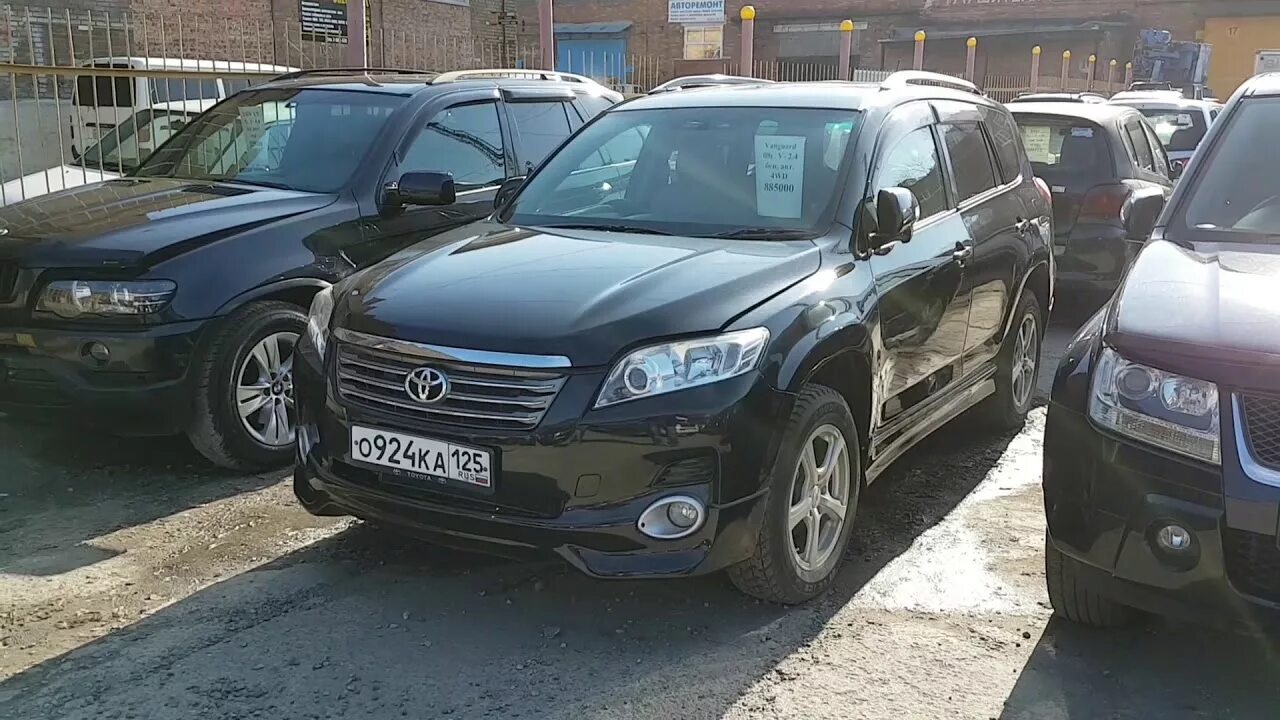 Нет особых предпочтений, берут почти все": порт Владивостока парализован импорто