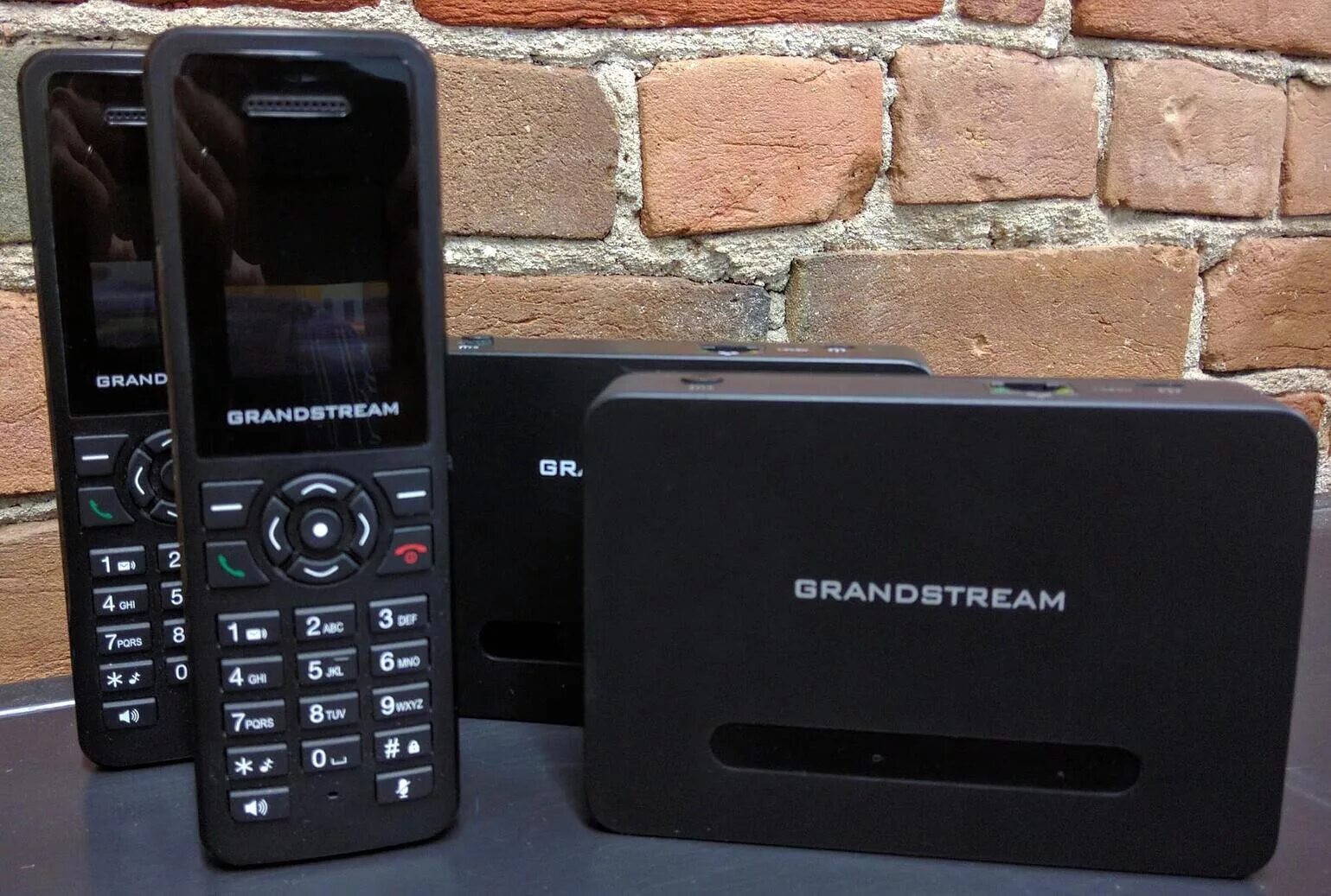 Grandstream Networks DECT dp750+dp720. Радиотелефон Grandstream dp720. Grandstream dp760 DECT репитер. SIP DECT телефон Grandstream dp750/dp720 комплект база+трубка. Grandstream dp720