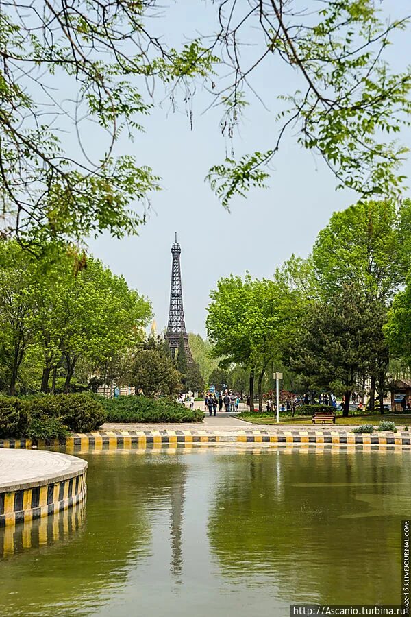Keukenhof Gardens, Lisse, Netherlands - tourist attractions, most popular and vi