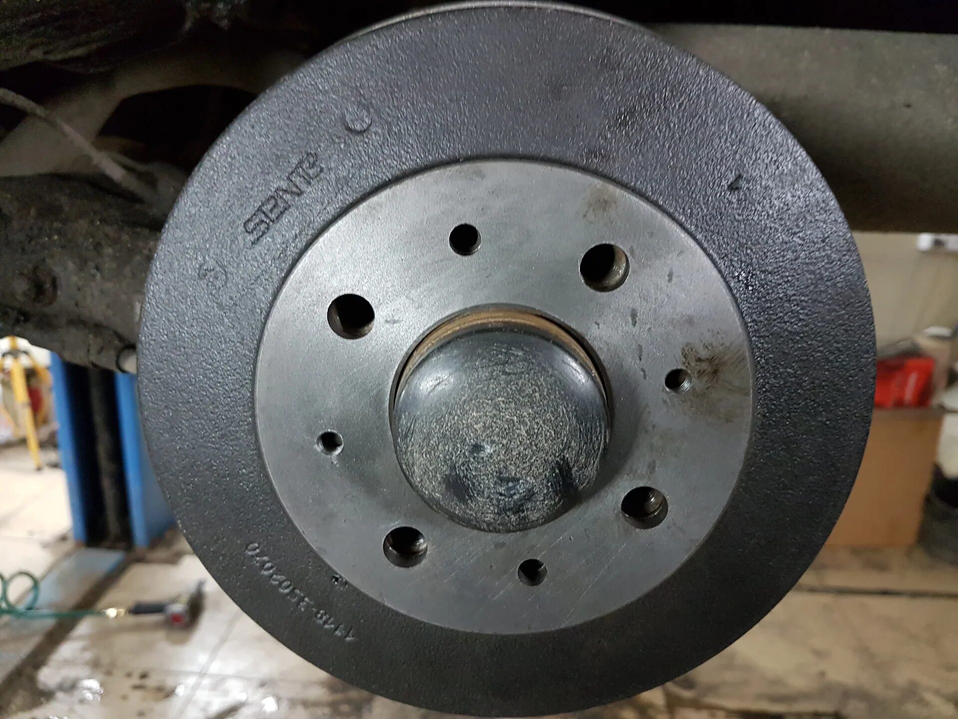 Тормозные барабаны задние alnas (чугун). Барабан тормозной задний ниссан альмера g15. Барабанный тормоз и дисковый тормоз. Барабанный дисковый тормоз сс 20. Барабан тормозной задний ниссан альмера g15.