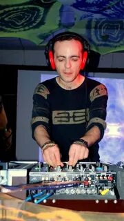 Dj 18