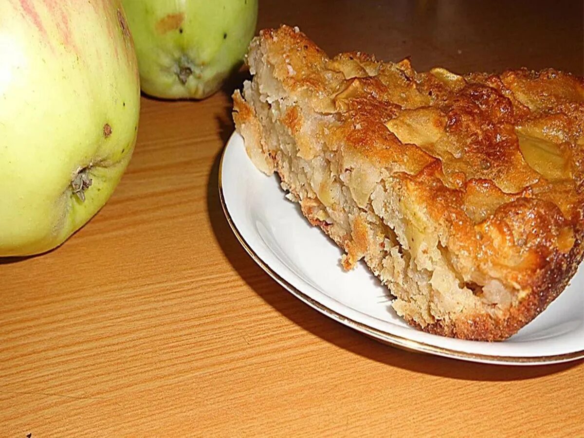 Простой пирог с яблоками в духовке самый. Пироги с яблоками в духовке. пирог с яблоками в духовке простой. яблочный пирог в духовке простой. быстрый пирог с яблоками в духовке простой.
