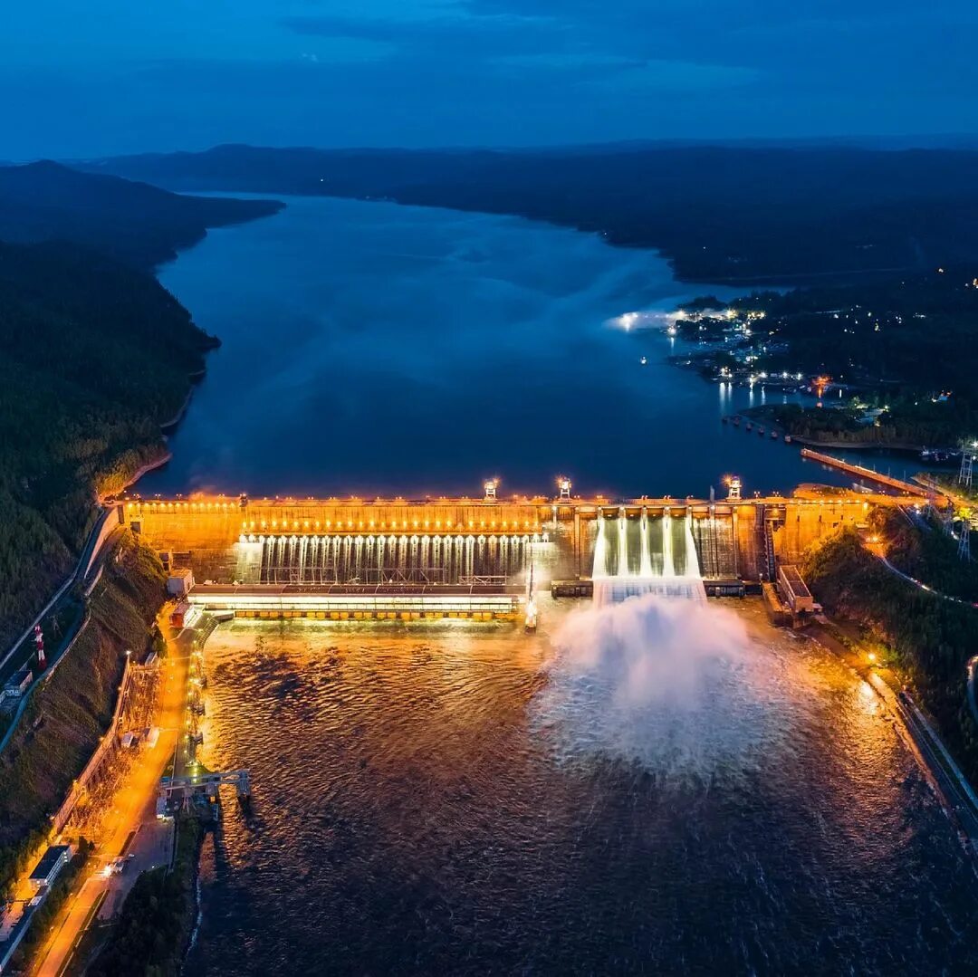 гэс красноярск. гэс красноярская 2001. мощность красноярской гэс. плотина гэс красноярск. мощность красноярской гэс.