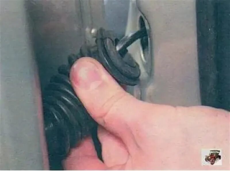 Как снять заднюю дверь на калине 1