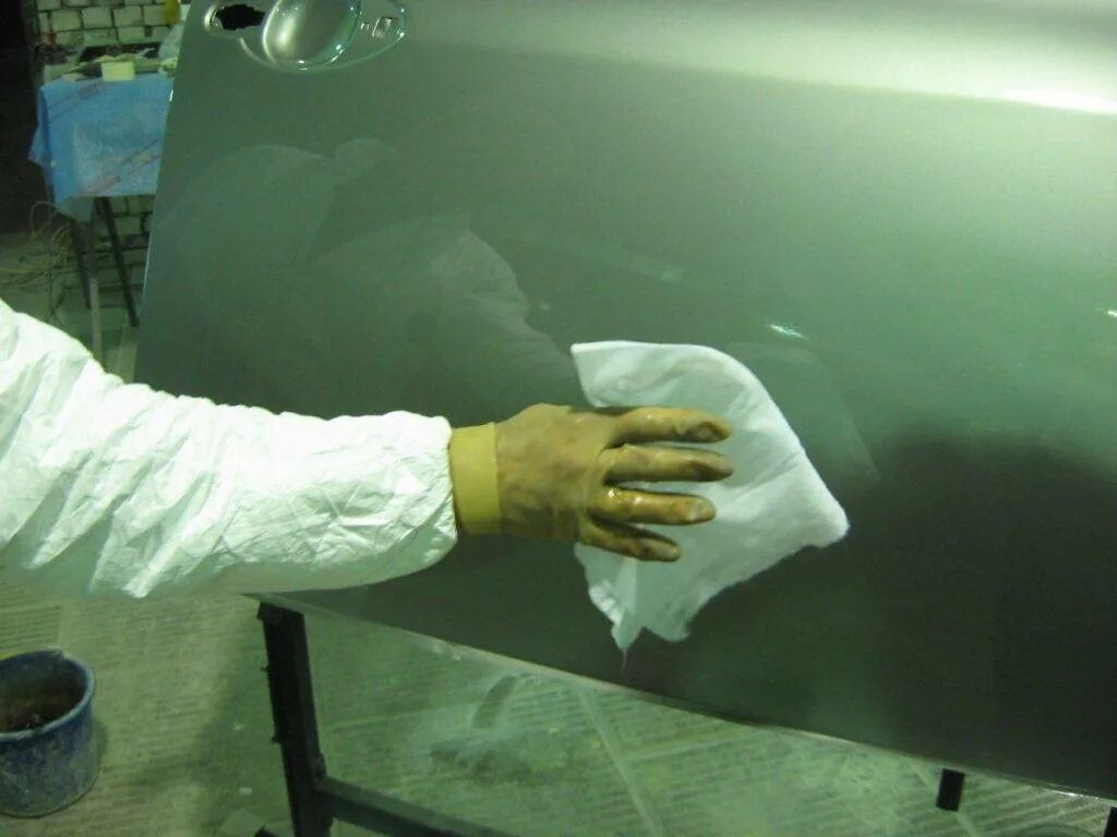 Подготовка авто к покраске. Покраска авто своими руками. Технология покраски машины. Наждачки для подготовки машины к покраске.
