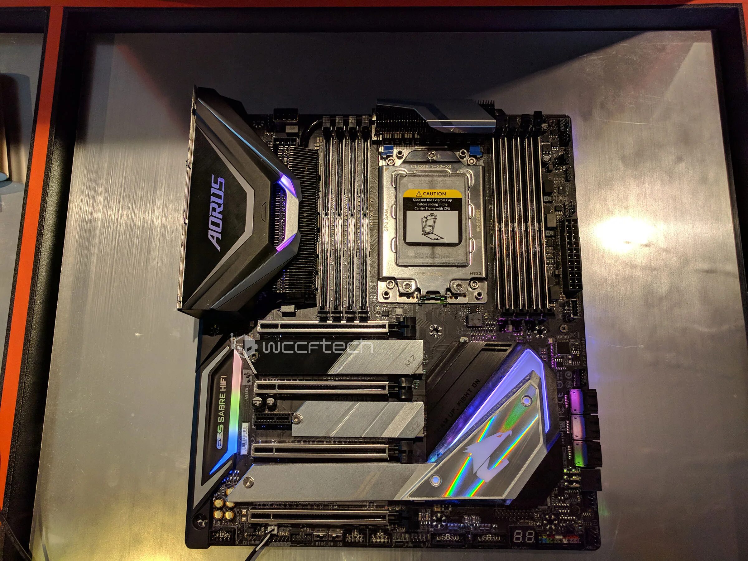 Купить материнскую плату ryzen. Gigabyte x399 AORUS. Материнская плата Gigabyte x399 AORUS Xtreme. Gigabyte x399 AORUS Pro. Материнская плата для Threadripper 3990x.