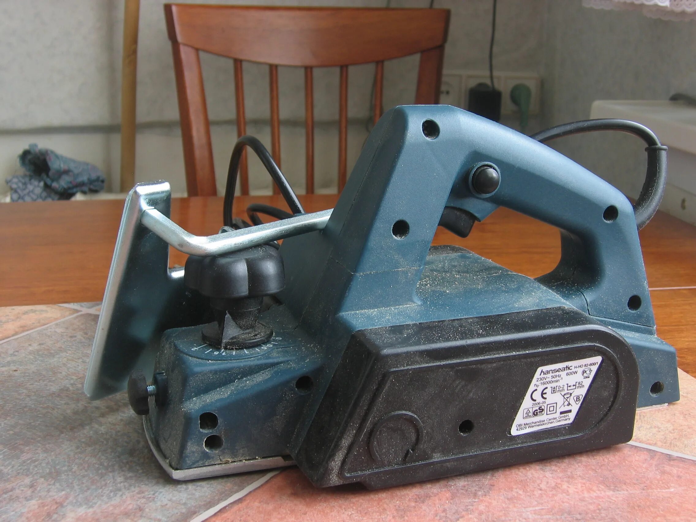 82 600. Рубанок электрический cmi c-ho 82-600. Cmi c-eho-710 b. Электрорубанок hanseatic h-ho 82-600/1 ремень. Электрорубанок cmi c-hks 1200-1.