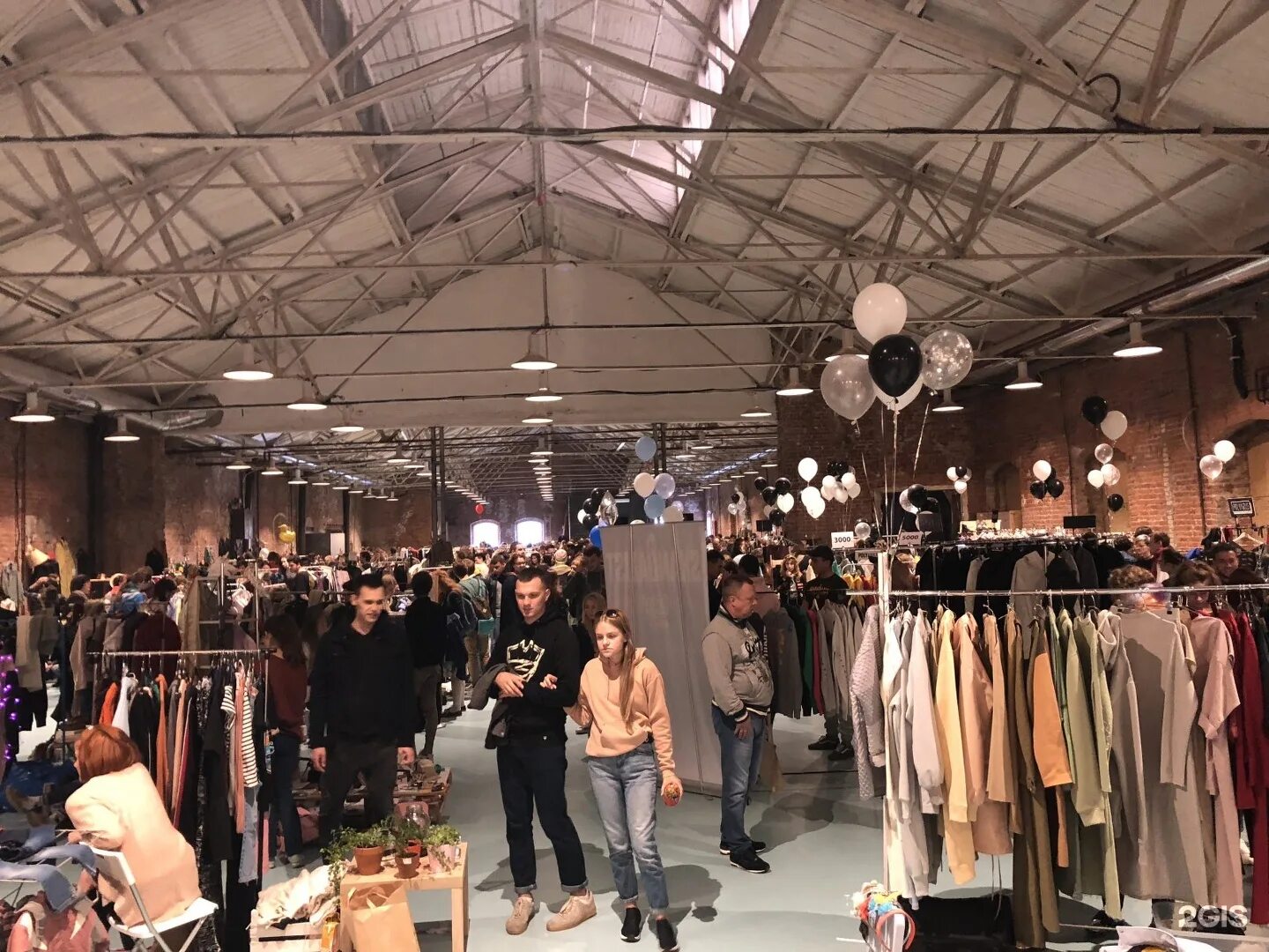 Набережная севкабель порта санкт-петербург. Набережная севкабель порта санкт-петербург. Севкабель порт санкт петербург кожевенная линия. Пространство на васильевском острове порт севкабель. Васильевский остров порт севкабель.