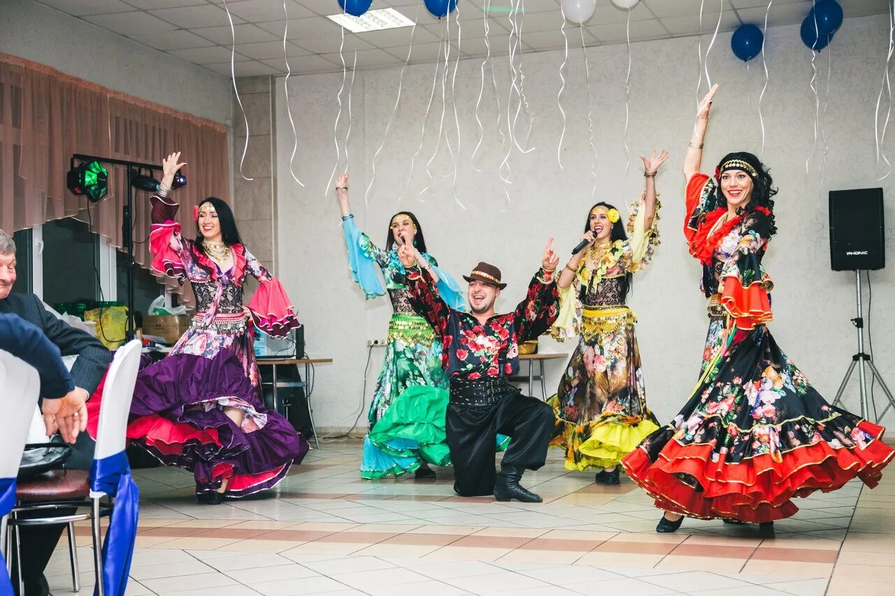 ответ цыганам. поселение цыган. ответ цыганам. деревенские цыгане. цыгане ромалы.