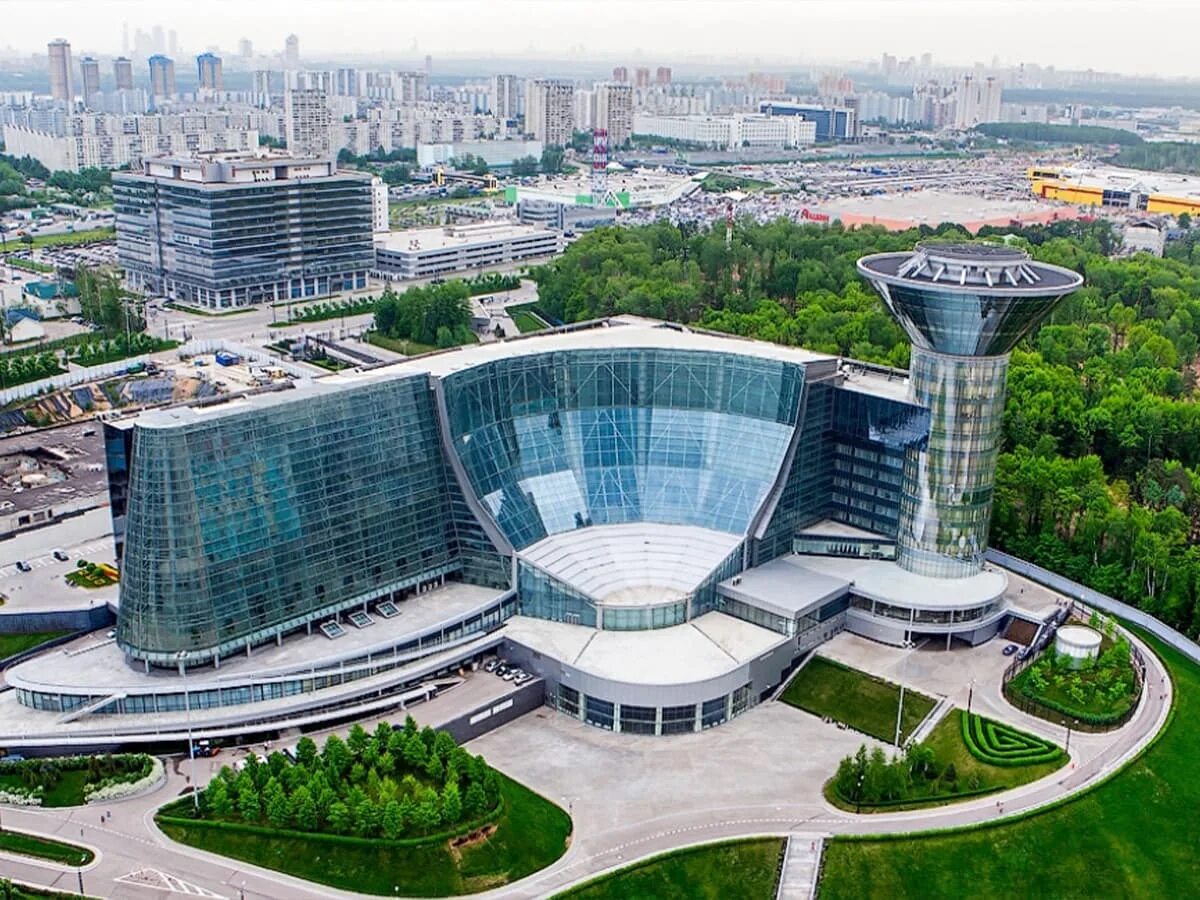 Красногорск московская область дома. Дом правительства московской области красногорск. здание правительства московской области в красногорске. московская область, г. красногорск, бульвар строителей, д. 1. красногорск бульвар строителей 1.