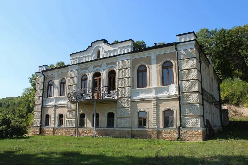 Усадьба купца Корнева. Усадьба купца Корнева Валуйский. Белгородская область усадьба купца. Усадьба Корнева Валуйки. Усадьбы белгородской области