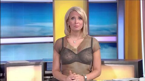 Stephanie Hamill stands tall a height 5 feet 7 inches. has attractive body ...