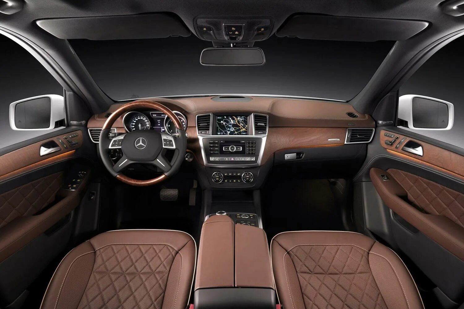 Ml salon. Mercedes benz w166 салон. Mercedes benz ml w166 салон. Ml salon. Mercedes benz ml 350 2014.