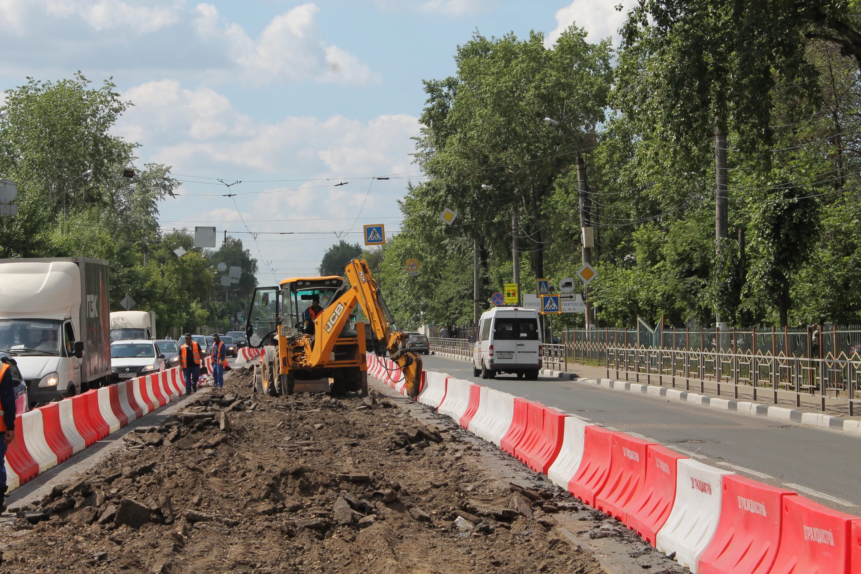 Ремонт дорог в городе. Ремонтные работы. Ремонт дорог. Дорожные ремонтные работы. Капитальный ремонт автомобильных дорог.