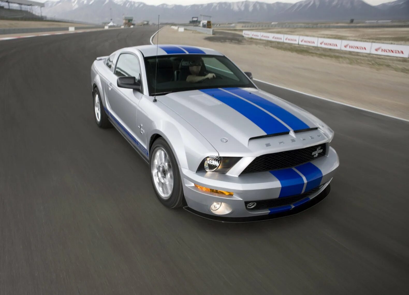 Mustang shelby gt 500. Ford Shelby gt500. Форд Мустанг Шелби gt 500. Ford Shelby gt500kr 2008. Ford Mustang Shelby gt500kr 2008.
