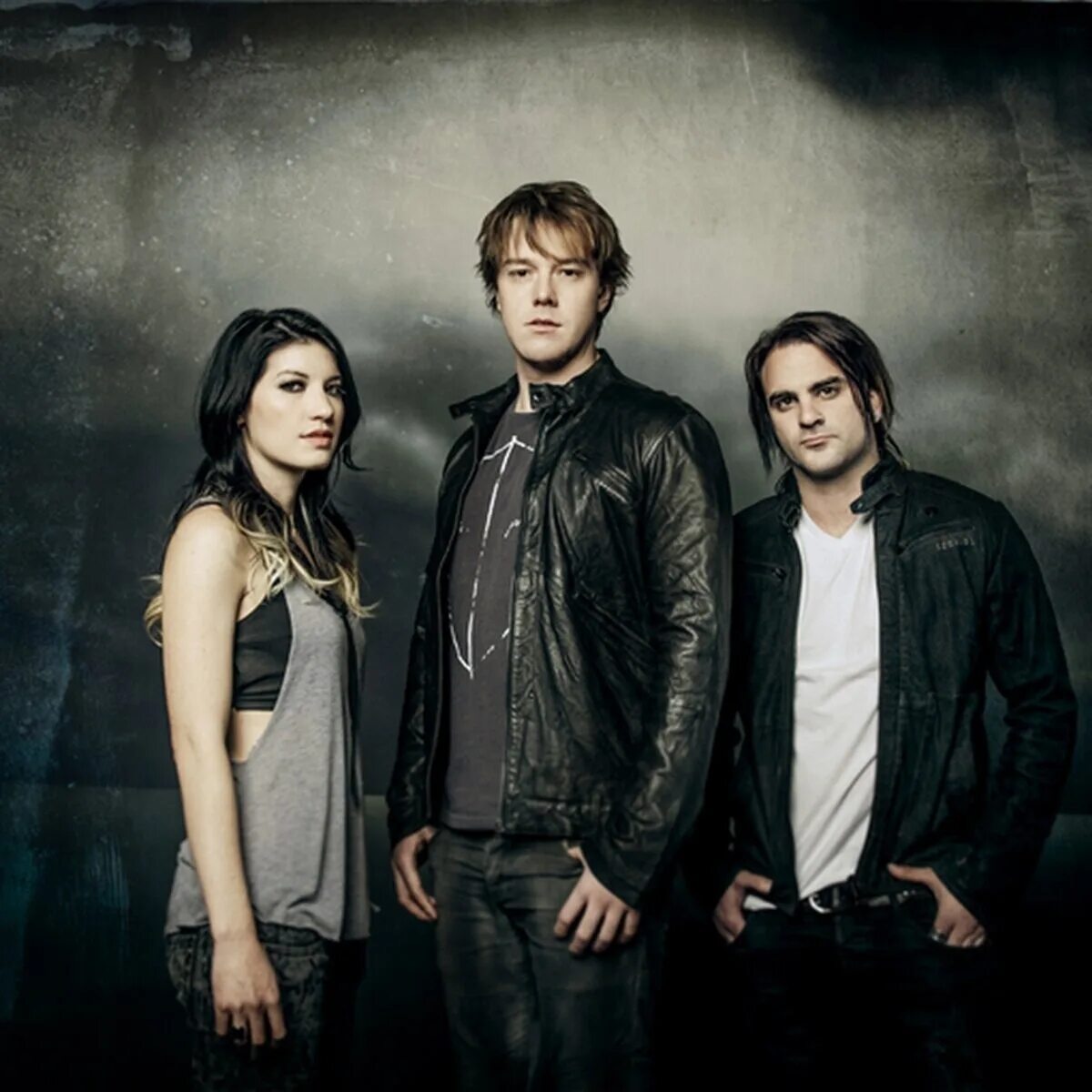 Sick down. Шимон Мур sick Puppies. Sick Puppies tri-Polar. Группа Albus Band.