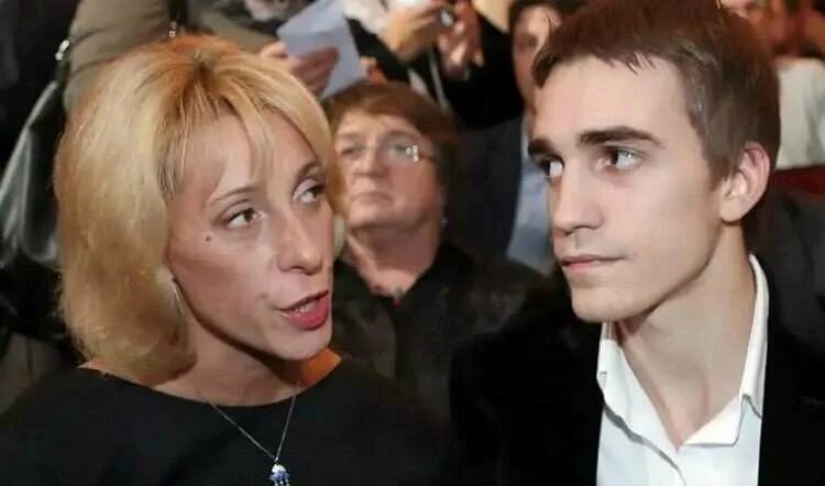#Сотрудничество Приглашаем вас в сообщества, посвящённые актёру театра и кино, з
