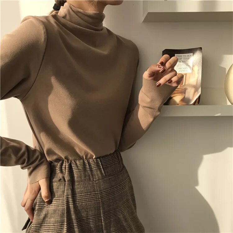 Бежевая одежда эстетика. Кофе принт. Одежда кофе. Форма для официантов грузинского ресторана. Форма в отеле 3 человека.