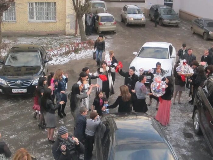 Езиды праздники. Езидизм обряды. Клоча саре сале езиды. Праздник у езидов сегодня. Клоча саре сале 2020.