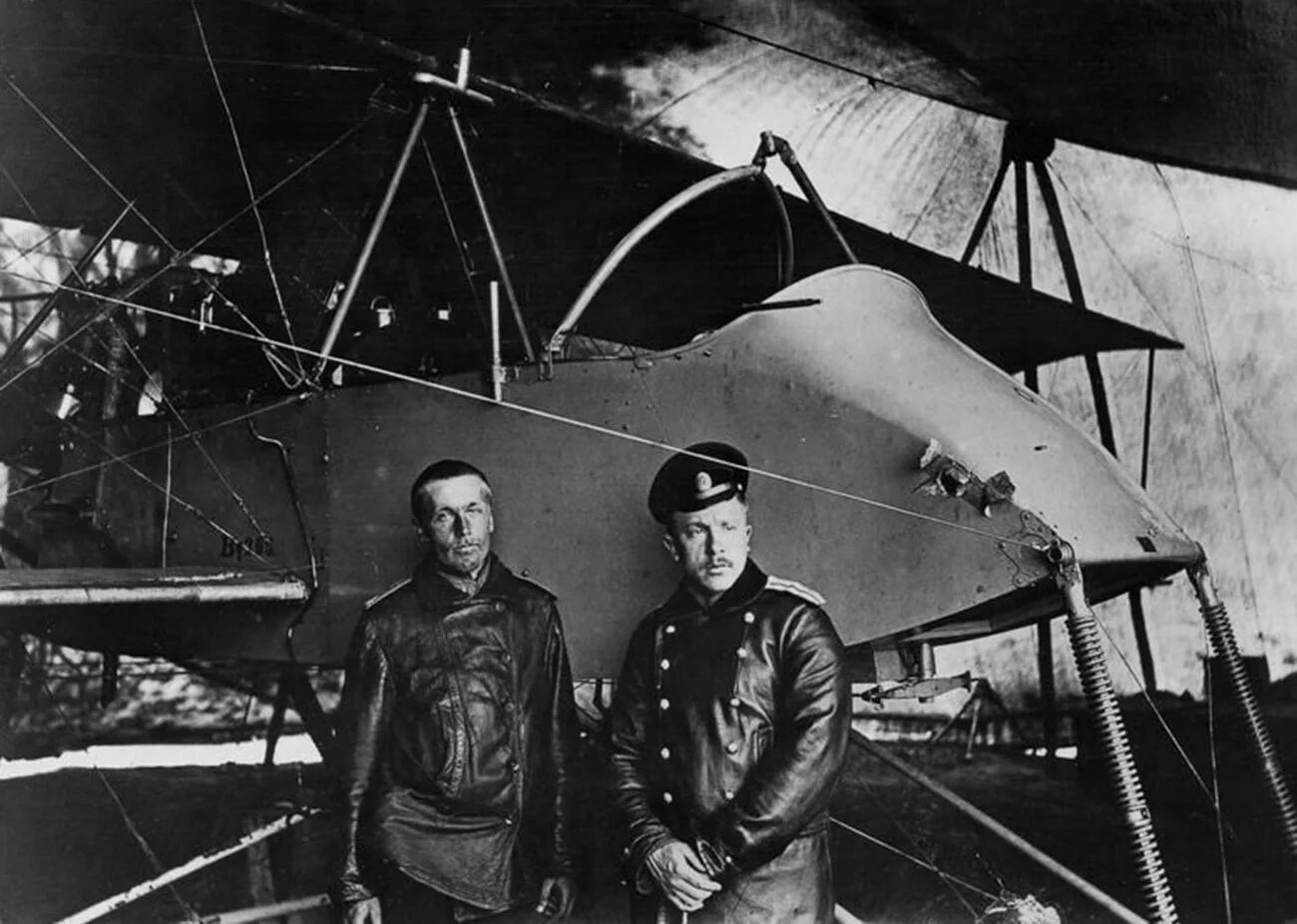 Летчиков 1 е. Фарман самолет 1914. Лётчик ткачёв. Фарман самолет первой мировой.