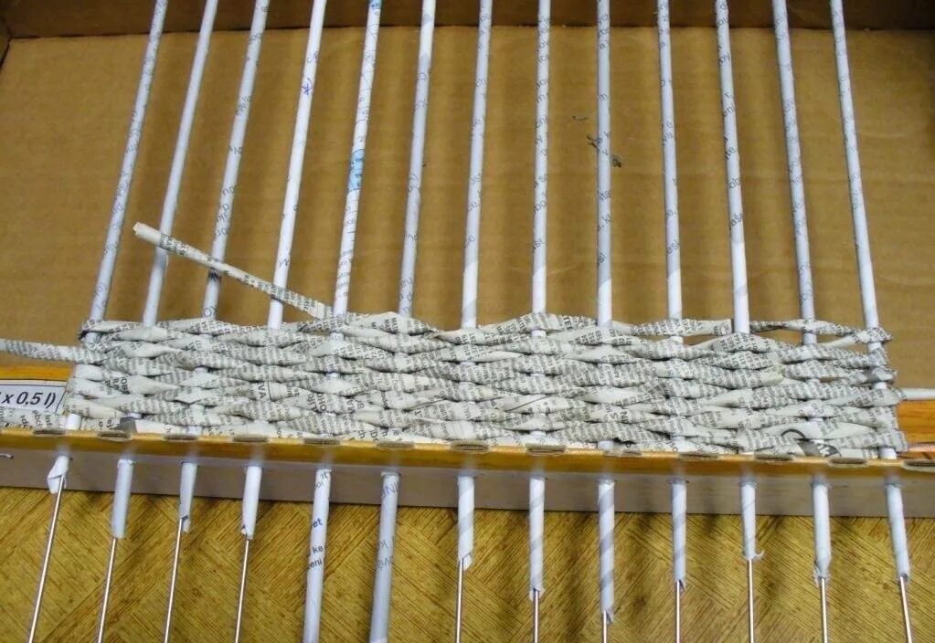 плетение косичек с лентами. пошаговое плетение французской косы. красивые прически поэтапно. плетение для начинающего пошагово. прическаколомок пошагоао.