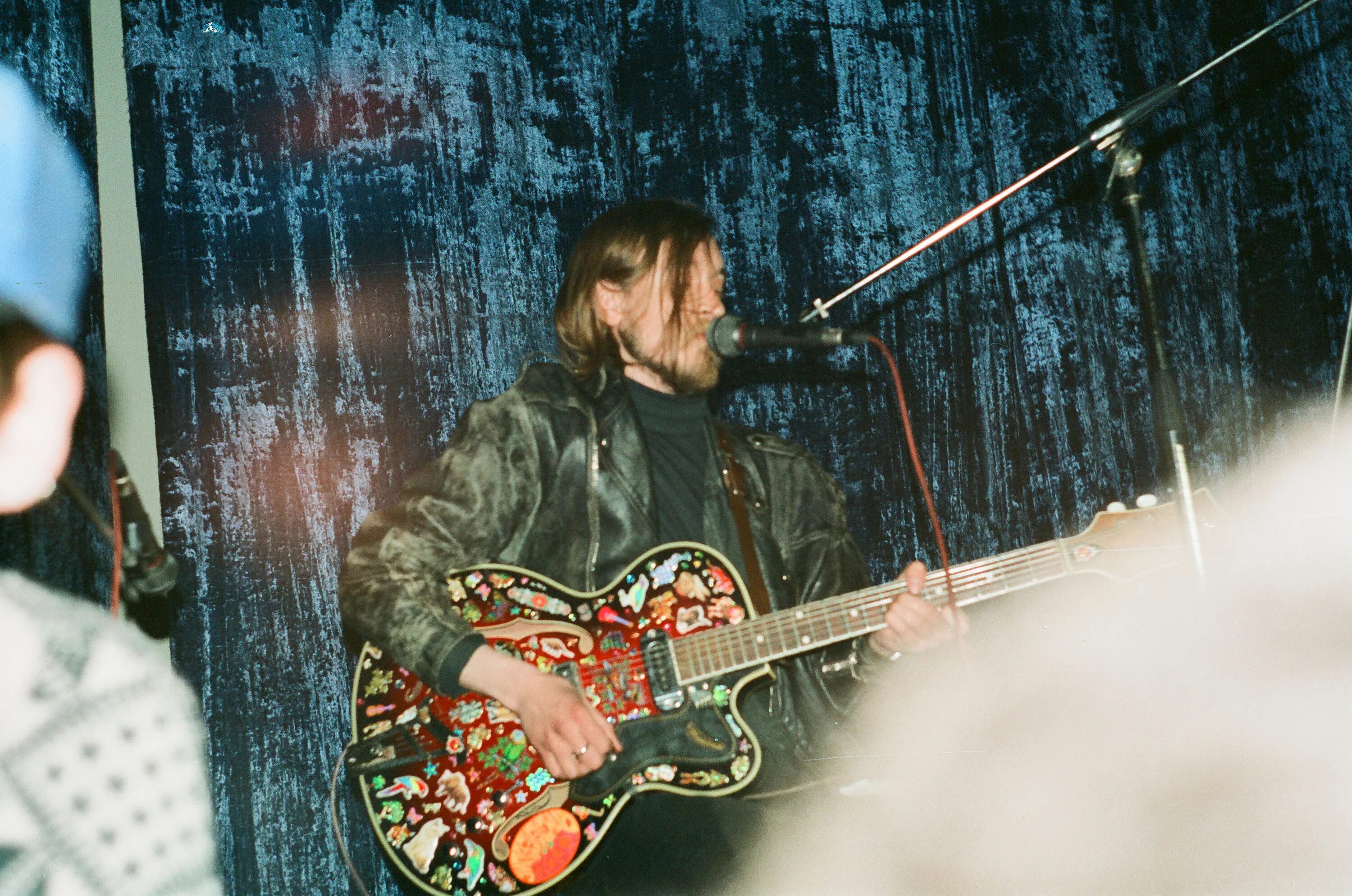 Летов 1989. Gibson егора летова. Гитара егора летова в молодости. Егор летов 1996. Егор летов 1989.