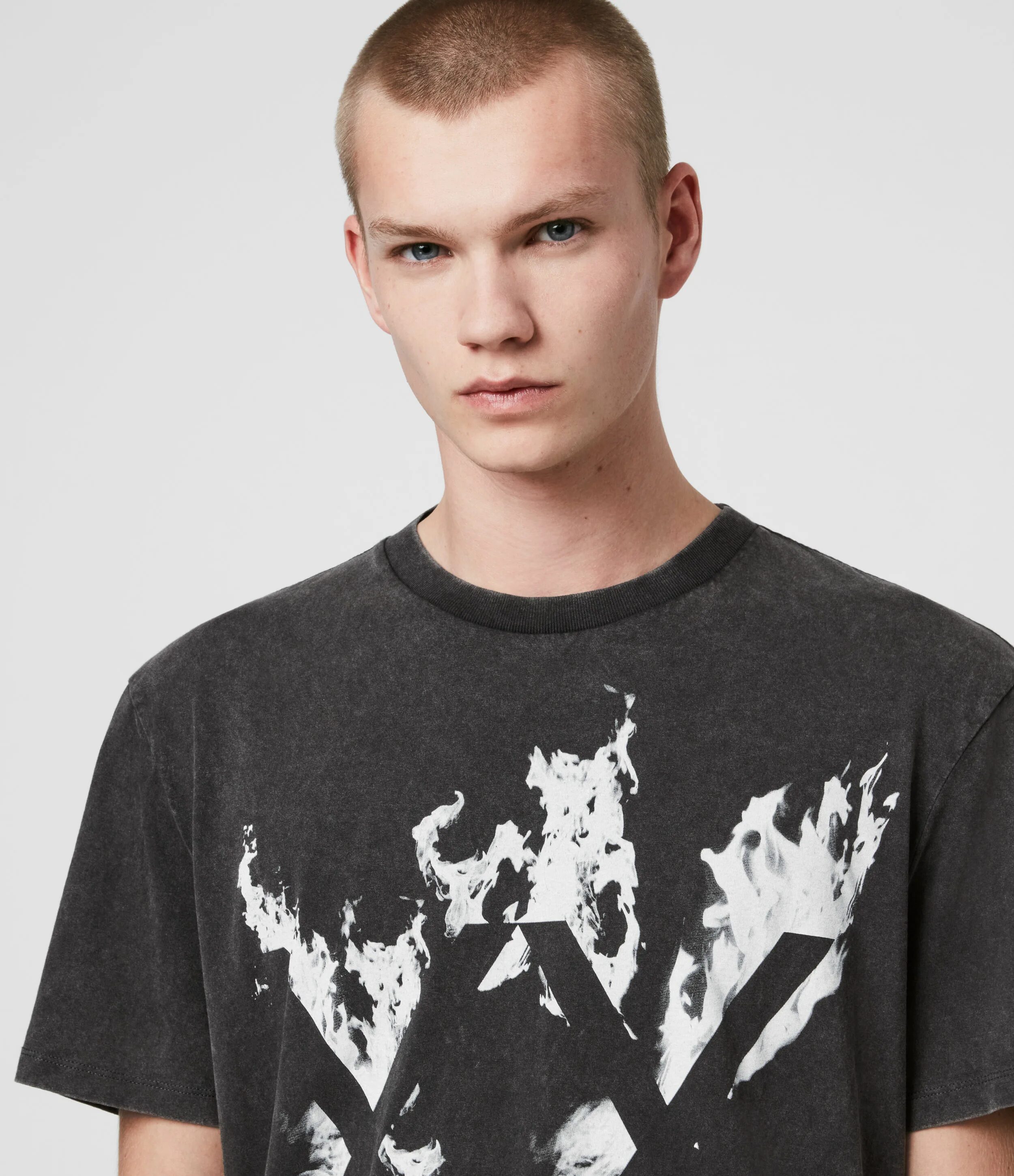 Burn crew. Burning crew винил 2. Т бернс. Burn crew. Burn crew.