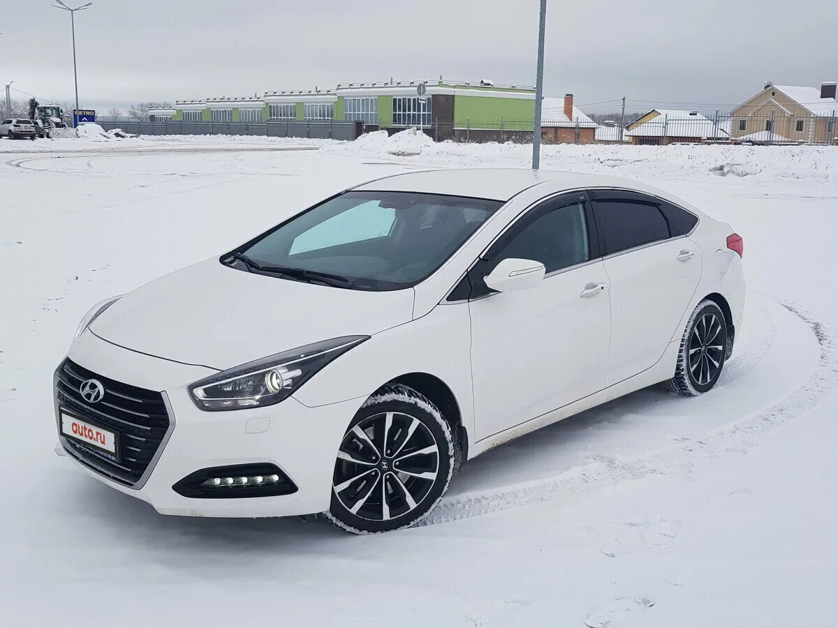 Купить хендай в курске. Hyundai i40 2016. Hyundai i40 2016 2.0. Хендай Курск.