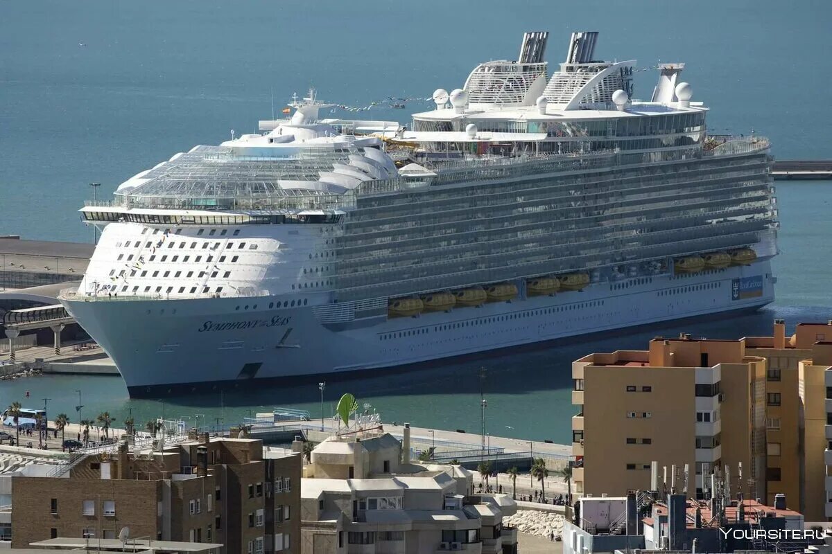 Круизный корабль "allure of the seas". Olmedreca круизный лайнер. Самый большой пароход в мире оазис. Symphony of the seas круизный лайнер. Круиз самый большой круизный лайнер в мире.