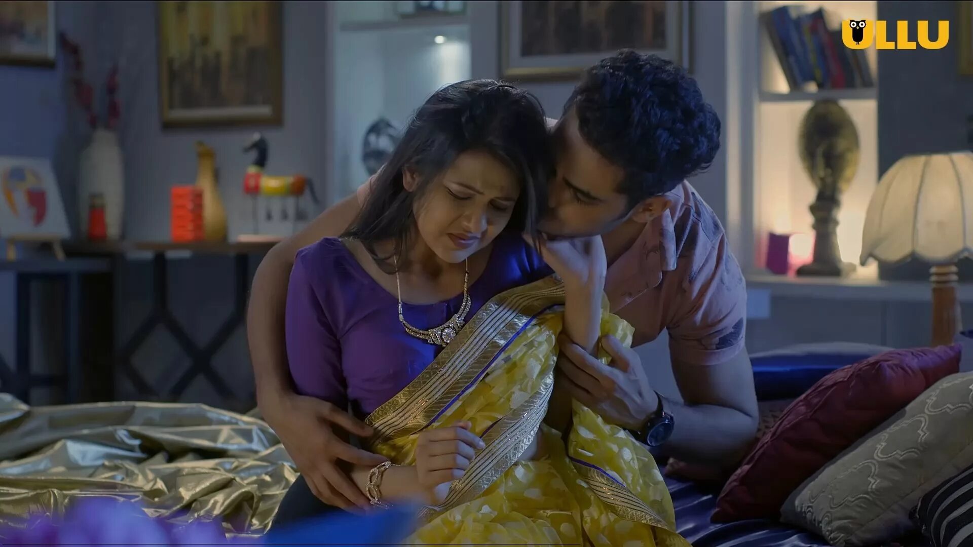 Ullu web series 2022. Дейзи бхабхи. Divya dwivedi. Indian web series ullu. Hot aunty ullu.