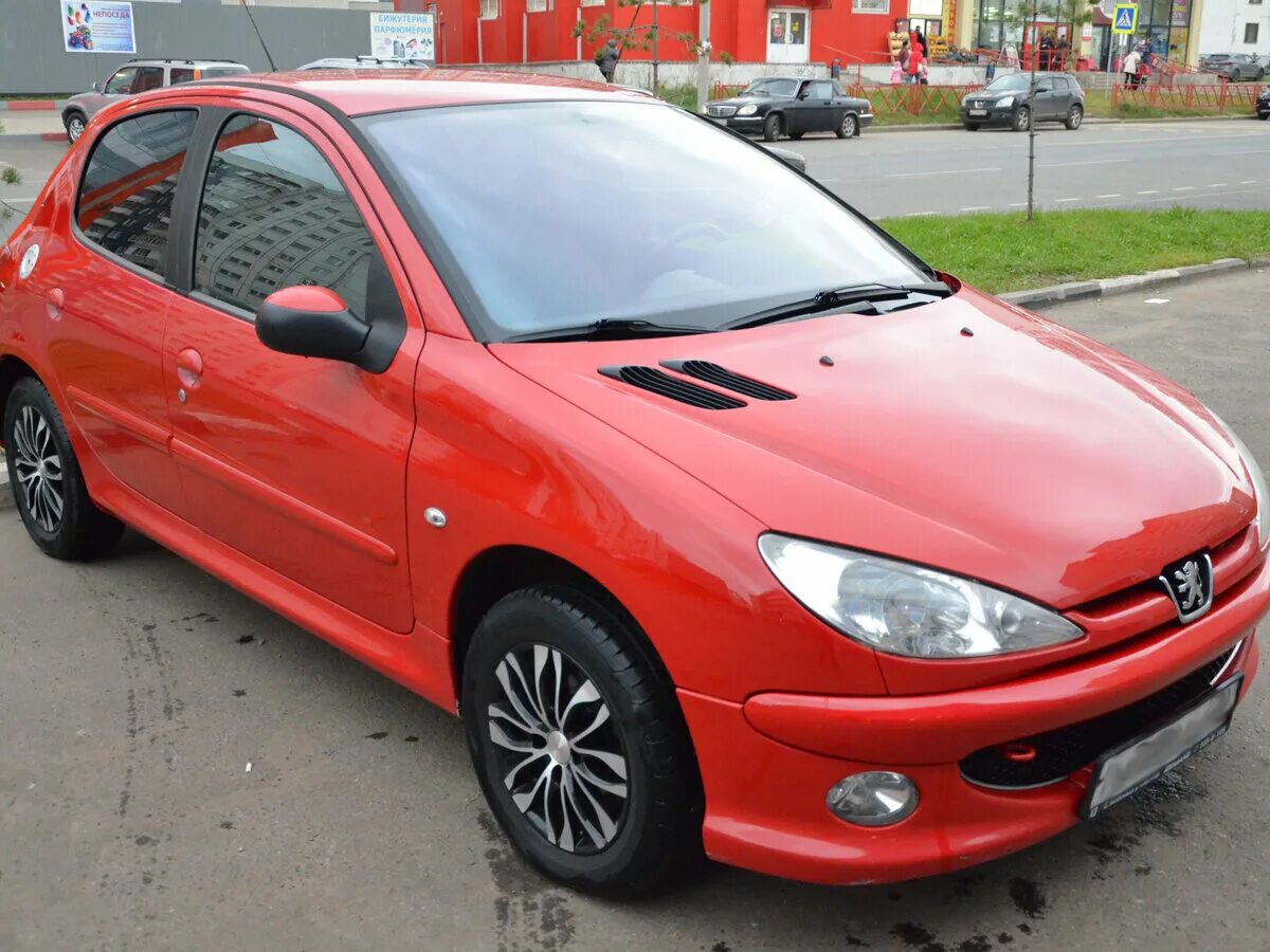 Пежо 206 красный. Peugeot 206 2007. Пежо 206 1.4 2007 красная. Пежо 206 красный хэтчбек. Купить пежо 206 в москве